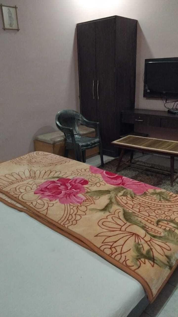 Hotel Ashirwad Gh